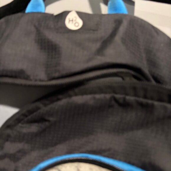 TOMSHOO 25L Hydration Backpack (Black & Blue) - Picture 3 of 3